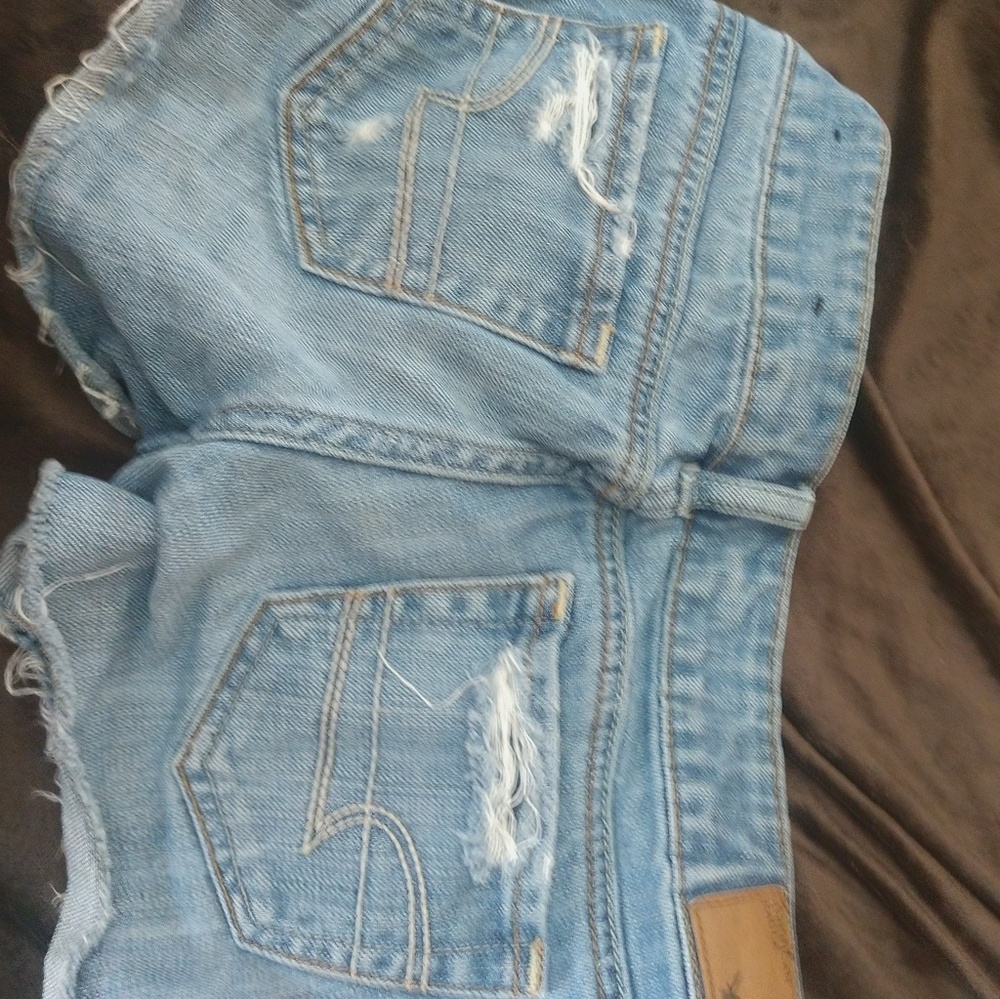 Shorts - Picture 3 of 3